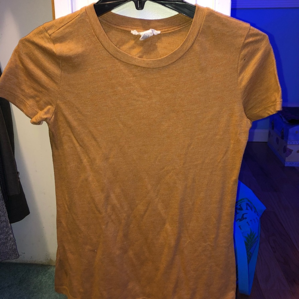 Forever 21 gold T-shirt